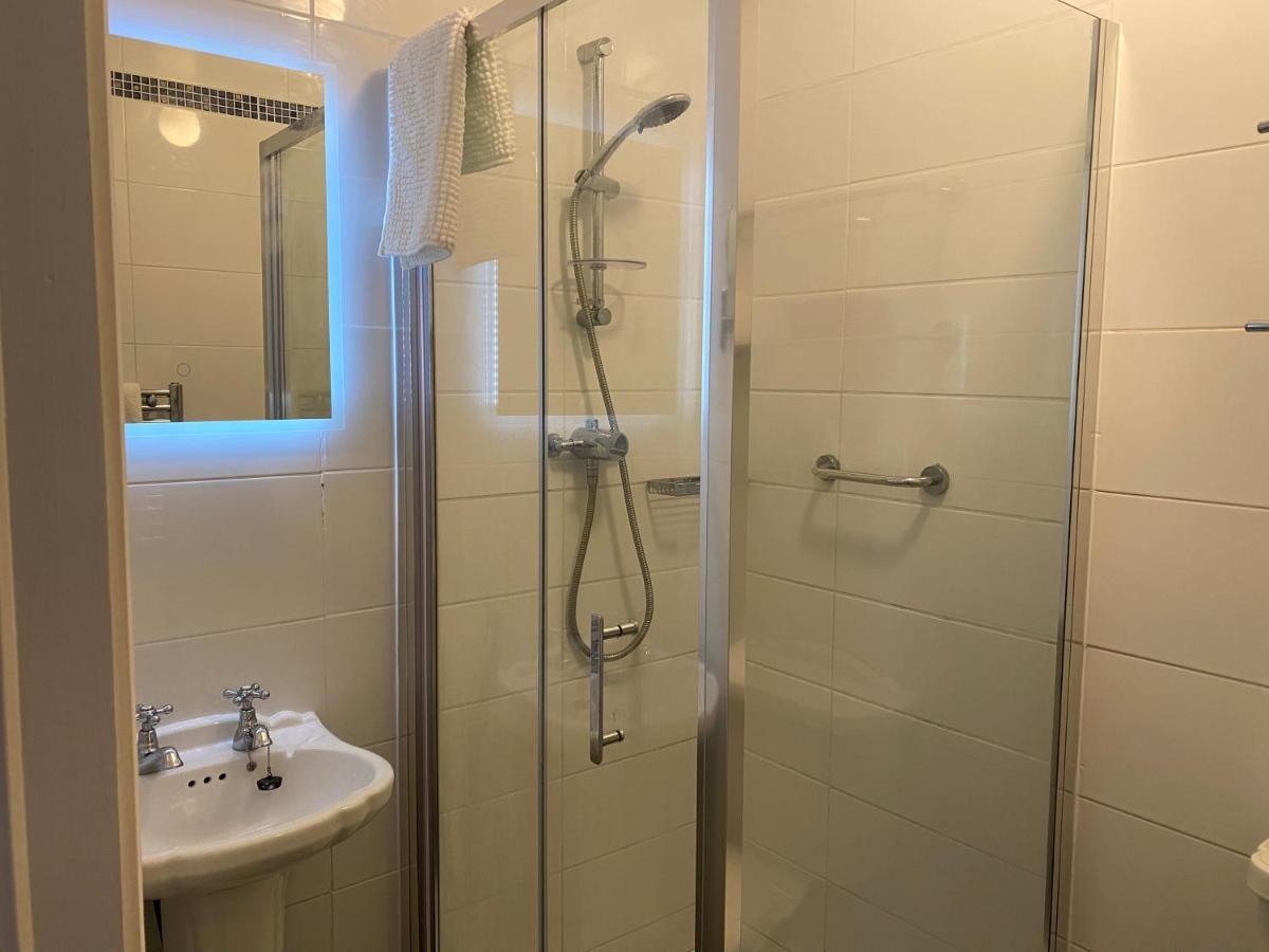 Apartment The *